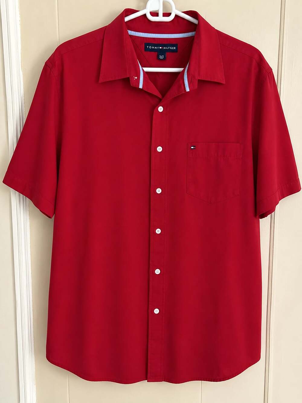 Tommy Hilfiger Men's Red Short Sleeve Button-Down Poplin Shirt with Chest Pocket